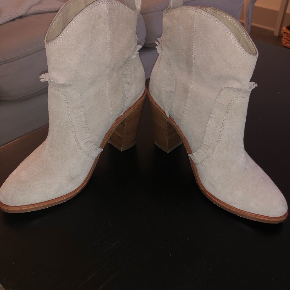 JOIE booties - Picture 4 of 8